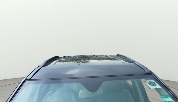 2018 Mahindra XUV500 W10, Diesel, Manual, 77,573 km, Moonroof/ Sunroof
