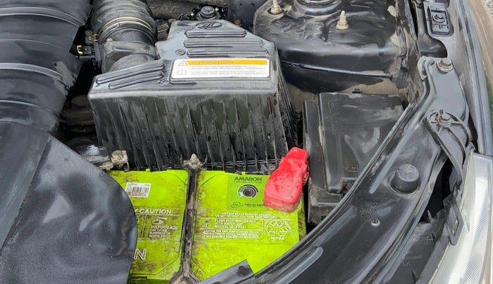 2018 Mahindra XUV500 W10, Diesel, Manual, 77,573 km, Engine View - Left