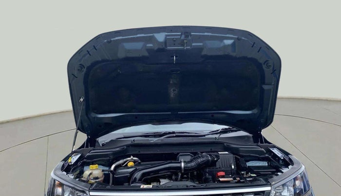2023 Mahindra XUV300 W6 1.5 DIESEL AMT, Diesel, Automatic, 12,068 km, Open Bonet