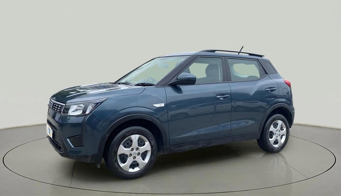 2023 Mahindra XUV300 W6 1.5 DIESEL AMT, Diesel, Automatic, 12,068 km, Left Front Diagonal
