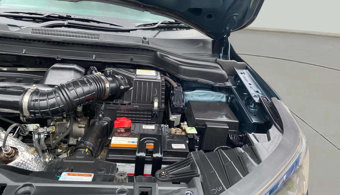 2023 Mahindra XUV300 W6 1.5 DIESEL AMT, Diesel, Automatic, 12,068 km, Engine View - Left