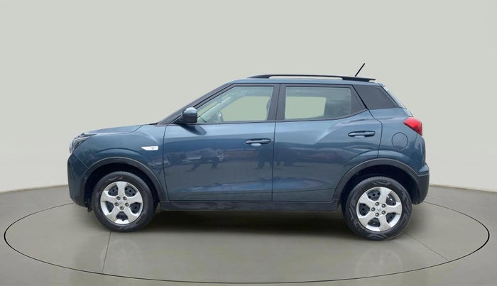 2023 Mahindra XUV300 W6 1.5 DIESEL AMT, Diesel, Automatic, 12,068 km, Left Side