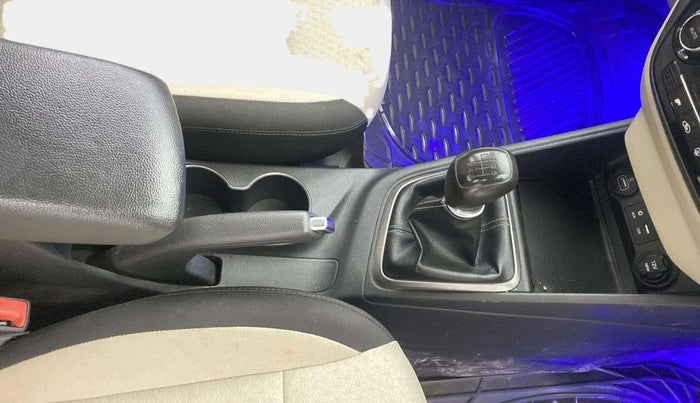 2018 Hyundai Verna 1.6 VTVT SX, Petrol, Manual, 63,142 km, Gear Lever
