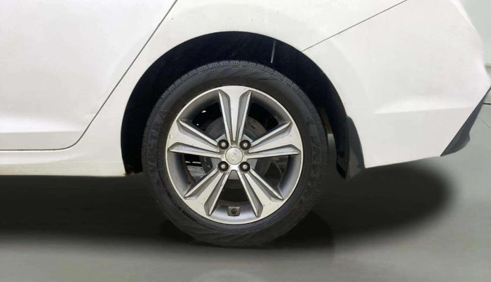 2018 Hyundai Verna 1.6 VTVT SX, Petrol, Manual, 63,142 km, Left Rear Wheel