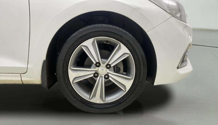 2018 Hyundai Verna 1.6 VTVT SX, Petrol, Manual, 63,142 km, Right Front Wheel