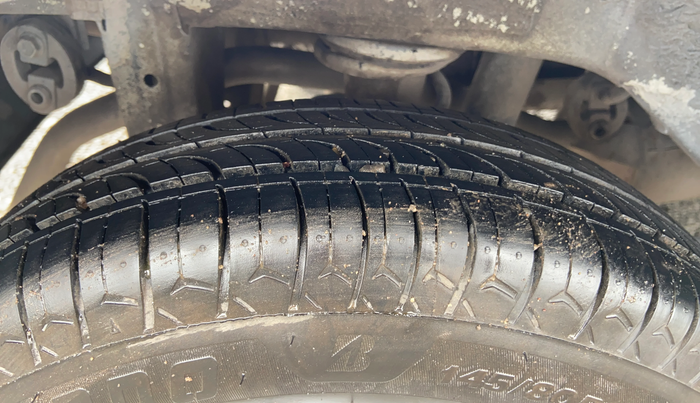 2016 Maruti Alto 800 LXI, Petrol, Manual, 28,127 km, Right Rear Tyre Tread