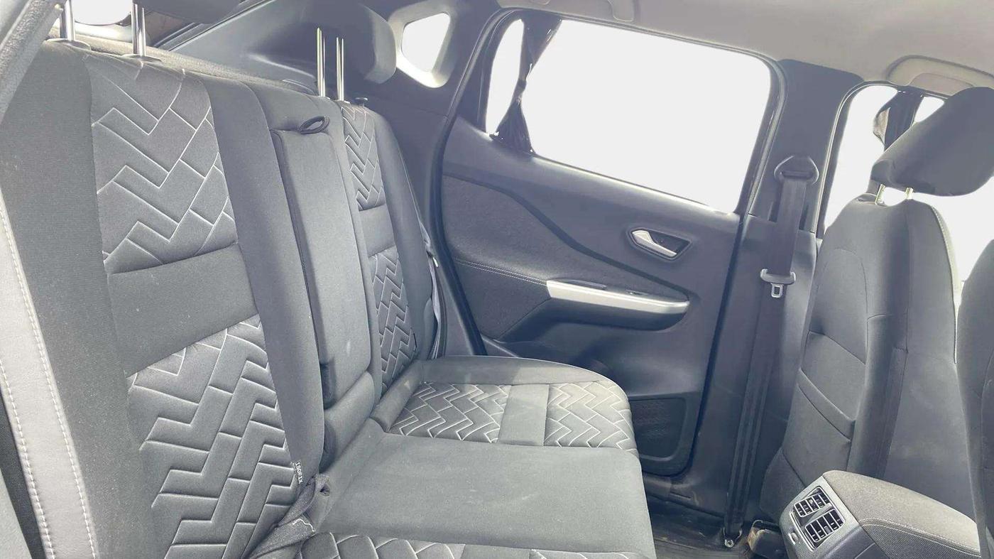 2021 Nissan MAGNITE XV PREMIUM DUAL TONE, Petrol, Manual, 12,115 km, Right Side Rear Door Cabin