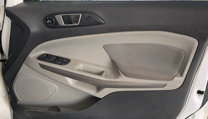 2013 Ford Ecosport TREND 1.5L PETROL, Petrol, Manual, 1,00,513 km, Driver Side Door Panels Control