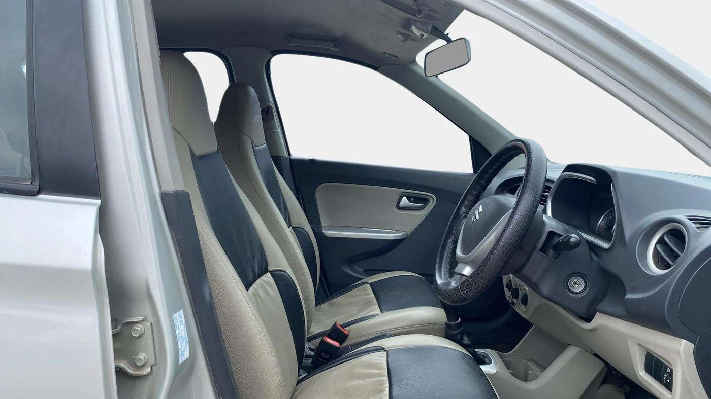 2018 Maruti Alto K10 VXI, Petrol, Manual, 41,568 km, Right Side Front Door Cabin