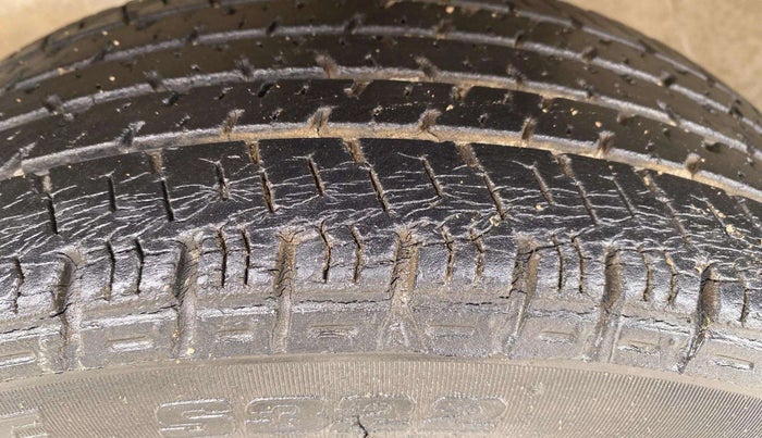 2018 Maruti Alto K10 VXI, Petrol, Manual, 41,568 km, Left Front Tyre Tread
