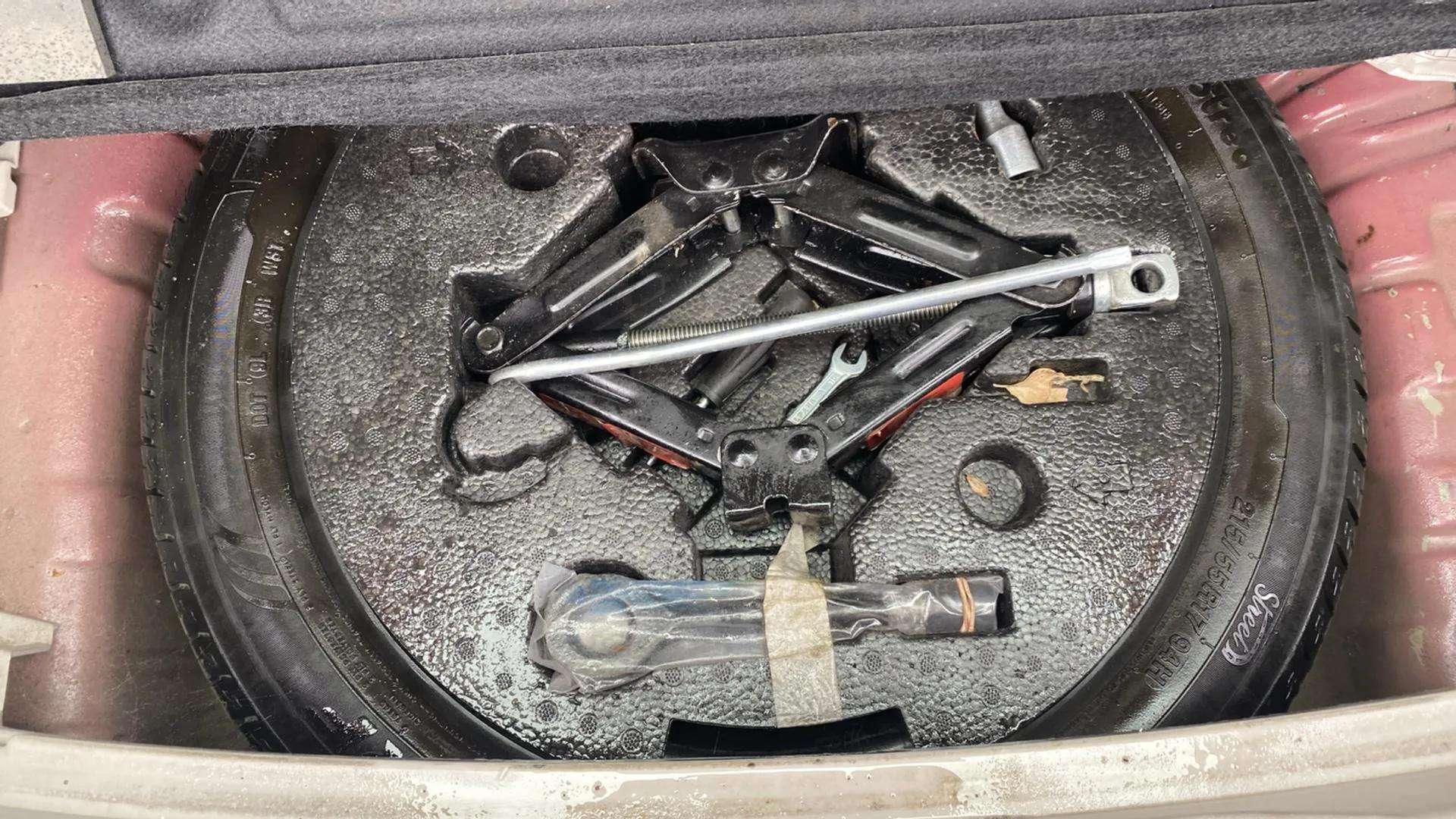 Spare-Tyre-22