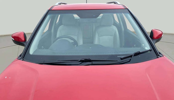 2019 Mahindra XUV300 W8 (O) 1.5 DIESEL, Diesel, Manual, 78,677 km, Front Windshield