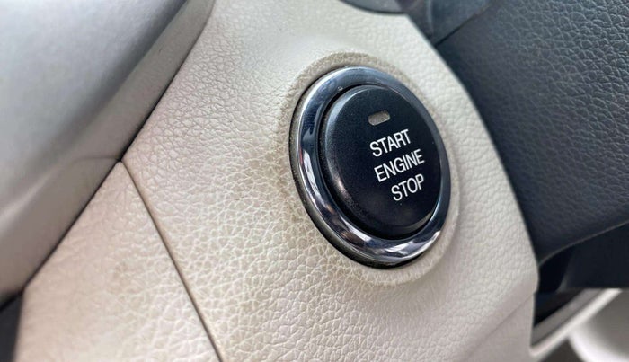 2019 Mahindra XUV300 W8 (O) 1.5 DIESEL, Diesel, Manual, 78,677 km, Keyless Start/ Stop Button