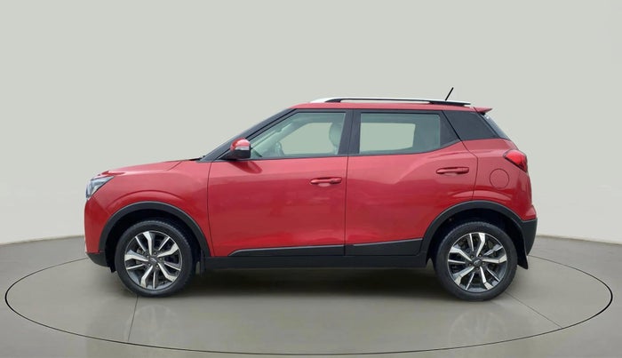 2019 Mahindra XUV300 W8 (O) 1.5 DIESEL, Diesel, Manual, 78,677 km, Left Side