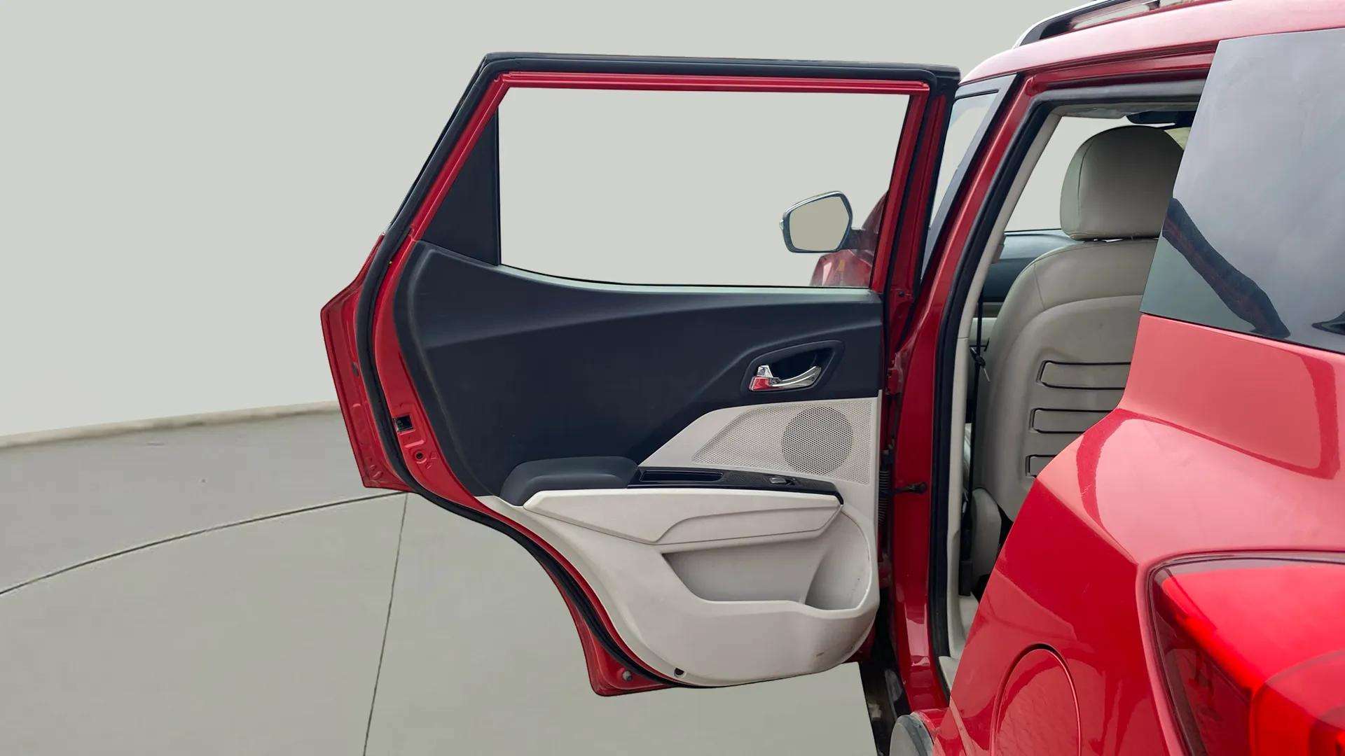 LHS-Rear-Door-Open
