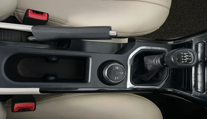 2021 Tata NEXON XZ PETROL, Petrol, Manual, 31,764 km, Gear Lever