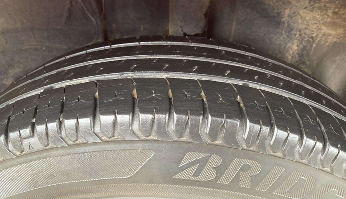 2020 Tata ALTROZ XE PETROL, Petrol, Manual, 49,451 km, Left Rear Tyre Tread
