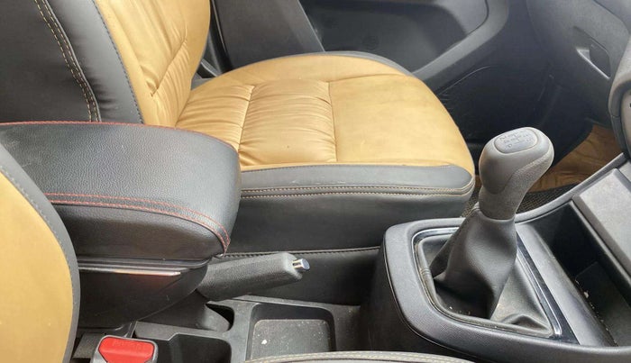 2022 Tata PUNCH PURE MT, Petrol, Manual, 12,322 km, Gear Lever