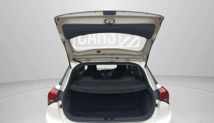 2014 Hyundai i20 SPORTZ 1.2, Petrol, Manual, 81,455 km, Boot Door Open
