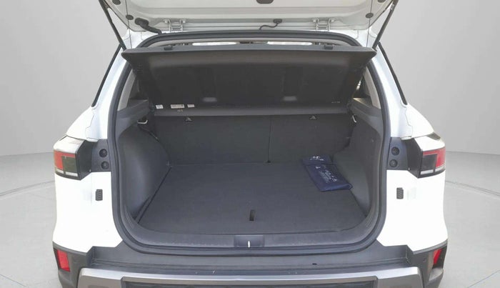 2024 Hyundai Creta SX (O) IVT 1.5 PETROL, Petrol, Automatic, 29,002 km, Boot Inside