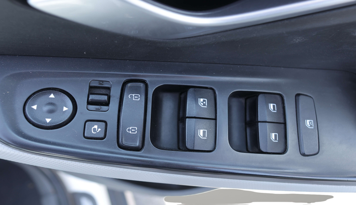 2024 Hyundai Creta SX (O) IVT 1.5 PETROL, Petrol, Automatic, 29,034 km, Driver Side Door Panels Control