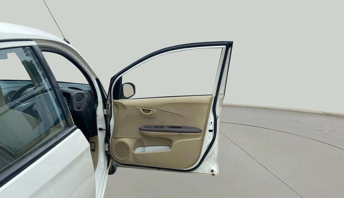 2013 Honda Brio S MT, Petrol, Manual, 40,729 km, RHS Front Door