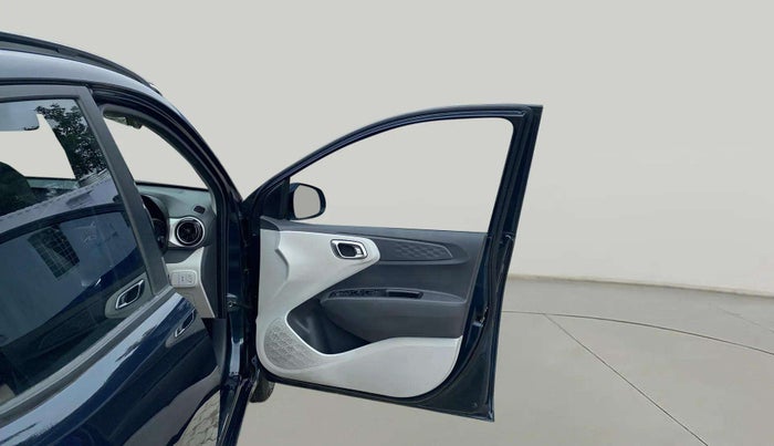 2022 Hyundai GRAND I10 NIOS SPORTZ 1.2 KAPPA VTVT CNG, CNG, Manual, 61,756 km, RHS Front Door