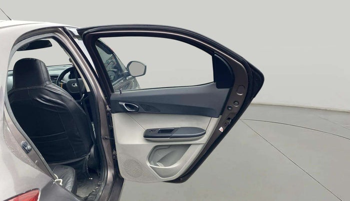 2018 Tata Tiago XT PETROL, Petrol, Manual, 1,27,232 km, RHS Rear Door