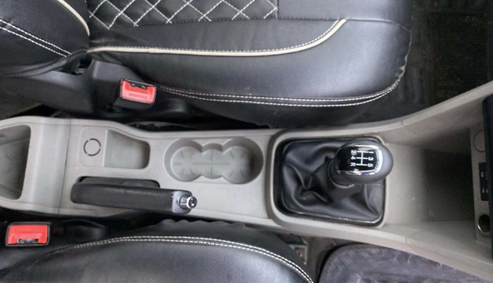 2018 Tata Tiago XT PETROL, Petrol, Manual, 1,27,232 km, Gear Lever
