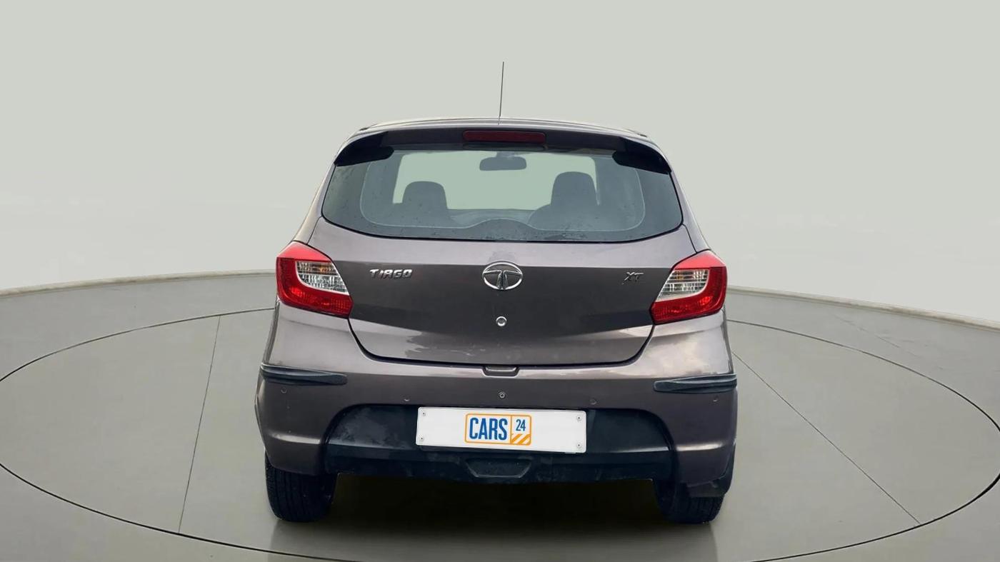 2018 Tata Tiago XT PETROL, Petrol, Manual, 1,27,232 km, Back/Rear