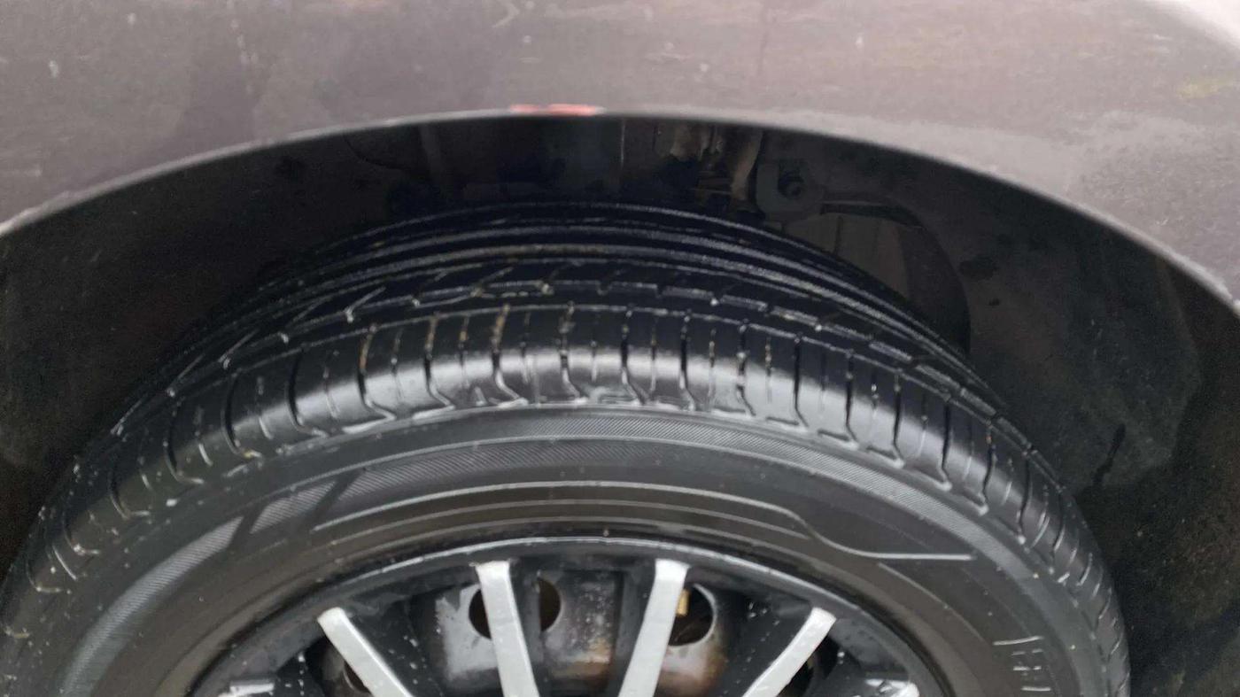 2018 Tata Tiago XT PETROL, Petrol, Manual, 1,27,232 km, Right Front Tyre Tread