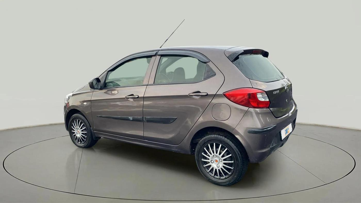2018 Tata Tiago XT PETROL, Petrol, Manual, 1,27,232 km, Left Back Diagonal