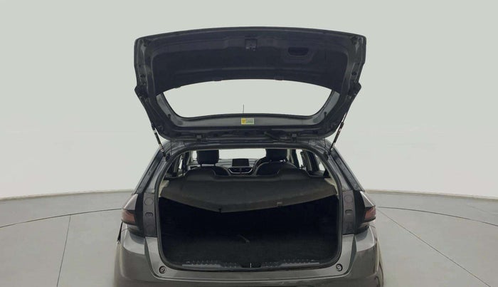2023 Tata ALTROZ XM PLUS CNG, CNG, Manual, 32,711 km, Boot Door Open