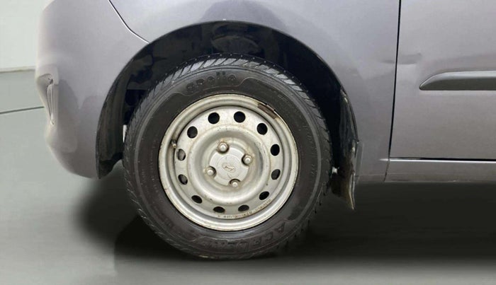 2013 Hyundai i10 ERA 1.1, Petrol, Manual, 27,739 km, Left Front Wheel