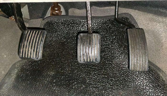 2013 Hyundai i10 ERA 1.1, Petrol, Manual, 27,739 km, Pedals