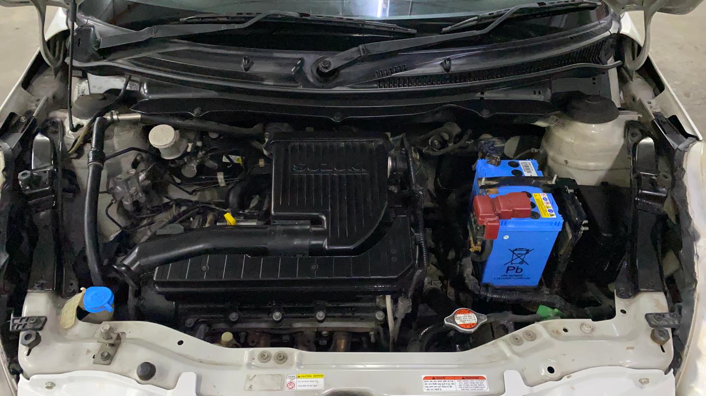 2016 Maruti Swift VXI, Petrol, Manual, 94,556 km, Engine View