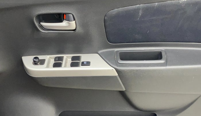 2012 Maruti Wagon R 1.0 VXI, Petrol, Manual, 39,937 km, Driver Side Door Panels Control