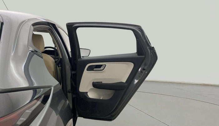 2023 Tata ALTROZ XZ CNG, CNG, Manual, 37,463 km, RHS Rear Door