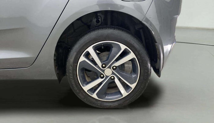2023 Tata ALTROZ XZ CNG, CNG, Manual, 37,463 km, Left Rear Wheel