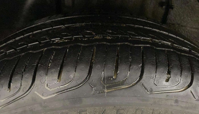 2023 Tata ALTROZ XZ CNG, CNG, Manual, 37,463 km, Right Rear Tyre Tread