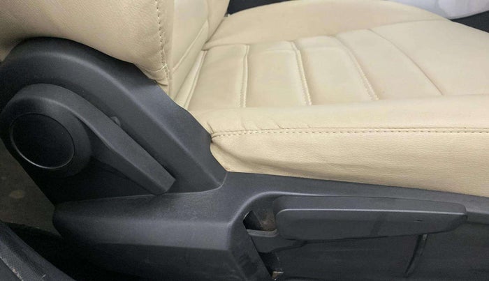 2023 Tata ALTROZ XZ CNG, CNG, Manual, 37,463 km, Driver Side Adjustment Panel