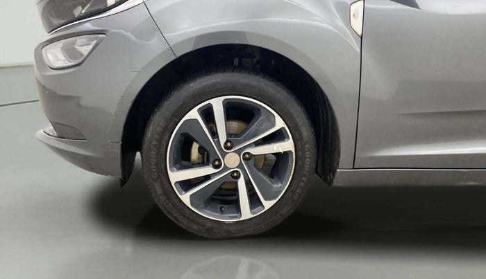 2023 Tata ALTROZ XZ CNG, CNG, Manual, 37,463 km, Left Front Wheel