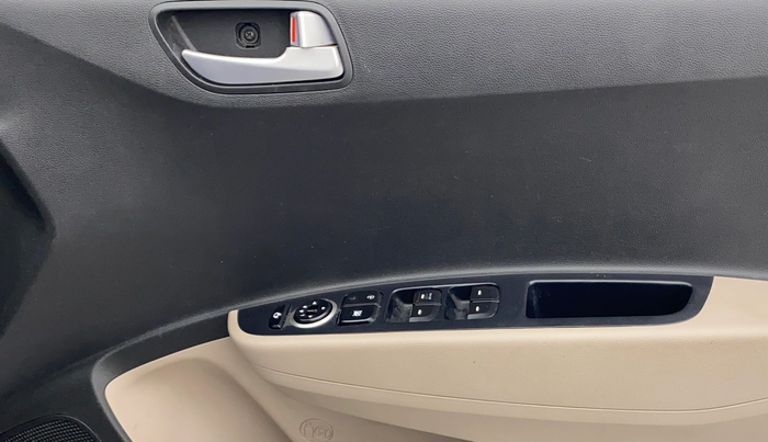 2016 Hyundai Grand i10 ASTA (O) 1.2 KAPPA VTVT, Petrol, Manual, 89,471 km, Driver Side Door Panels Control