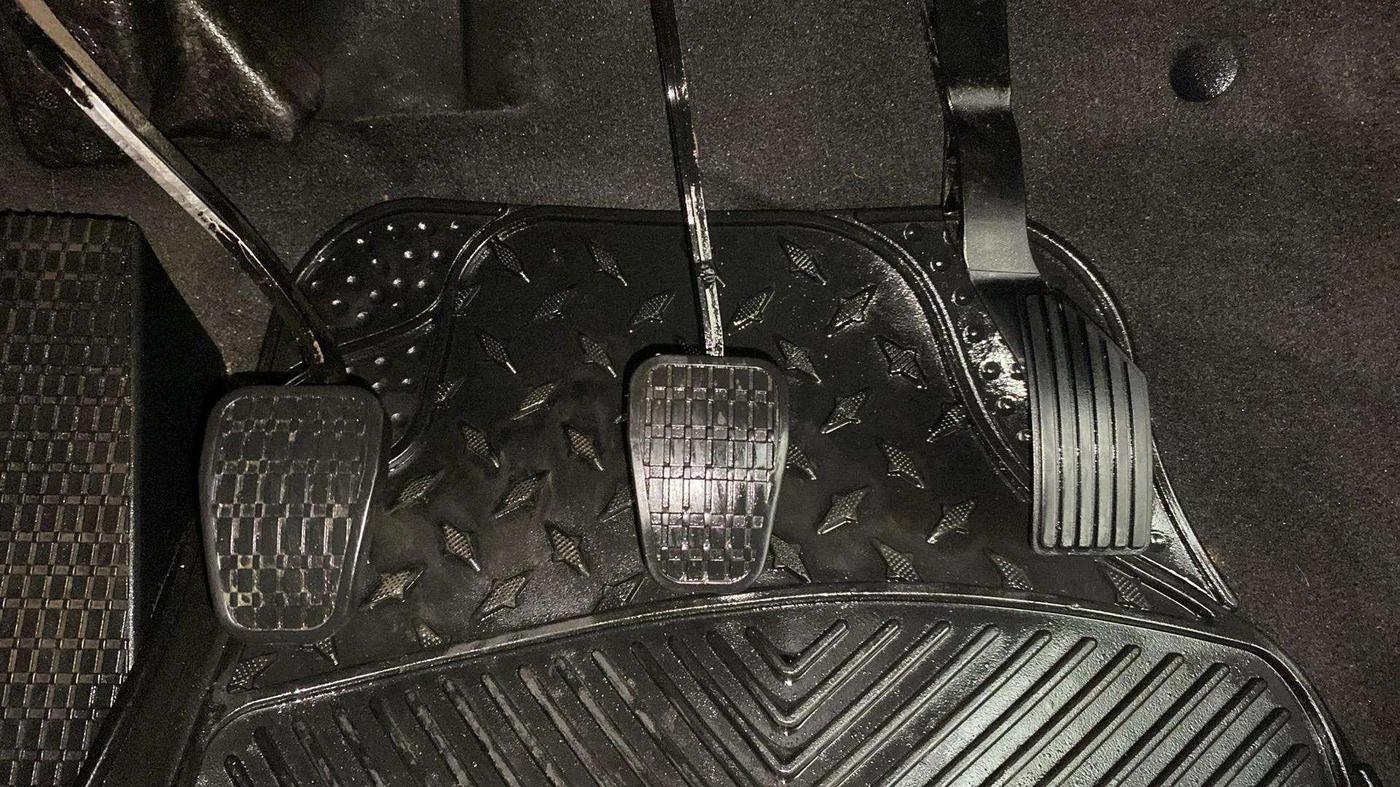 2021 Tata PUNCH ADVENTURE MT, Petrol, Manual, 31,883 km, Pedals