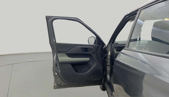 2021 Tata PUNCH ADVENTURE MT, Petrol, Manual, 31,883 km, LHS Front Door