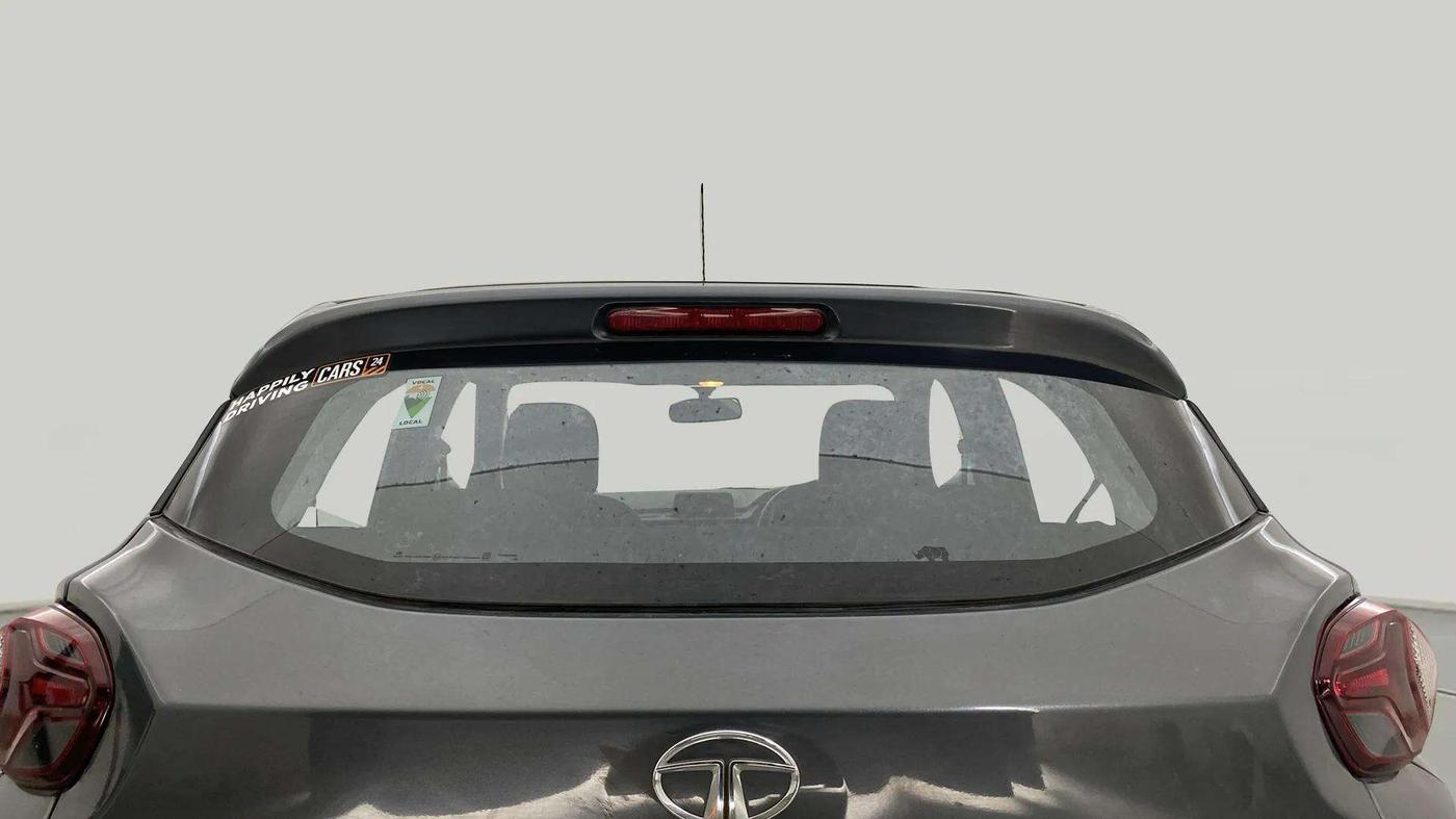 2021 Tata PUNCH ADVENTURE MT, Petrol, Manual, 31,883 km, Rear Windshield