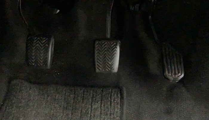 2011 Toyota Etios V, Petrol, Manual, 45,599 km, Pedals