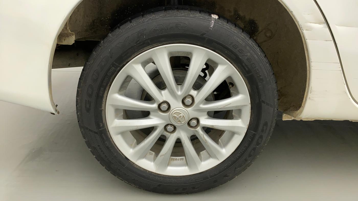 2011 Toyota Etios V, Petrol, Manual, 45,599 km, Right Rear Wheel