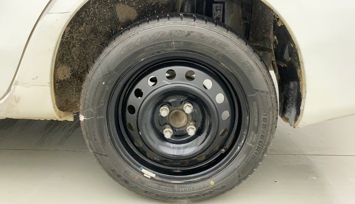 2011 Toyota Etios V, Petrol, Manual, 45,599 km, Left Rear Wheel