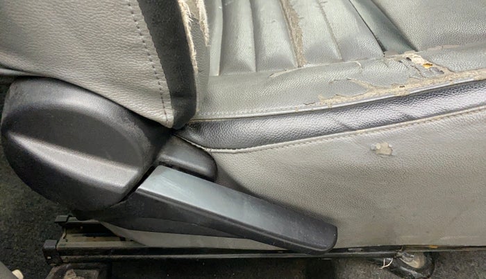 2011 Toyota Etios V, Petrol, Manual, 45,599 km, Driver Side Adjustment Panel